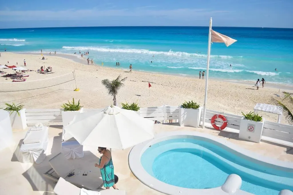 Estudio 3A Sobre La Playa, Excelente Opcion Cancún Lägenhet